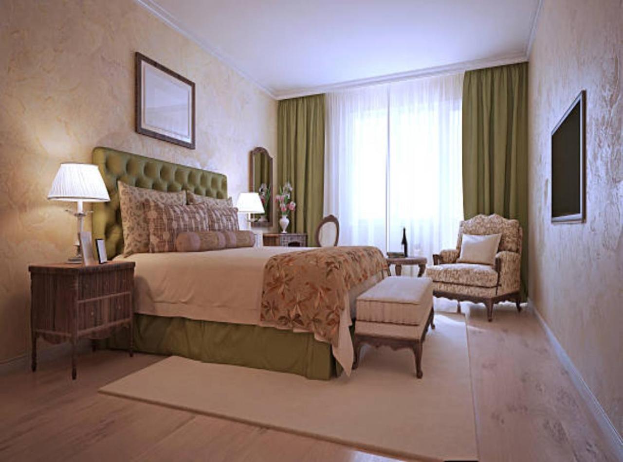 Olive Aero 4*